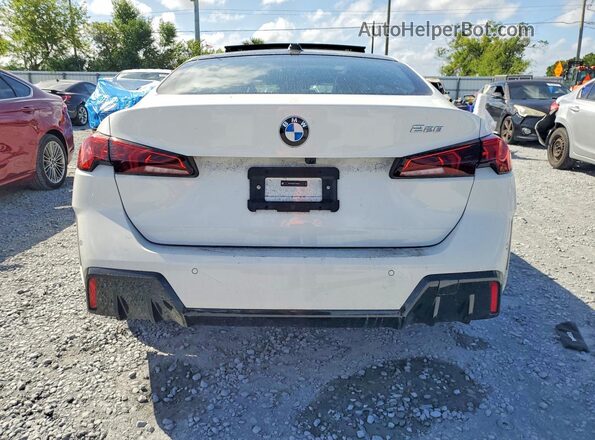 WBA83GG03T7U51912 2026 BMW 2 SERIES White Widok wnętrza z przodu