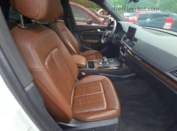 WA1ANAFY5K2141656 2019 AUDI Q5 White 