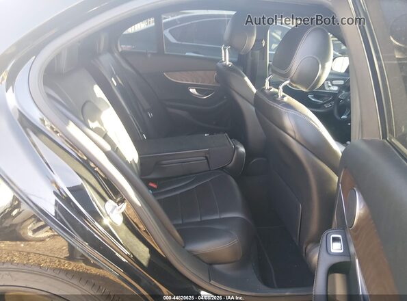 55SWF4HB6JU270860 2018 MERCEDES-BENZ C 350E Black VIN կոդի պիտակի տեսք