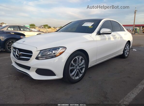 55SWF4JB0GU157103 2016 MERCEDES-BENZ C-CLASS Белый Передняя левая четверть