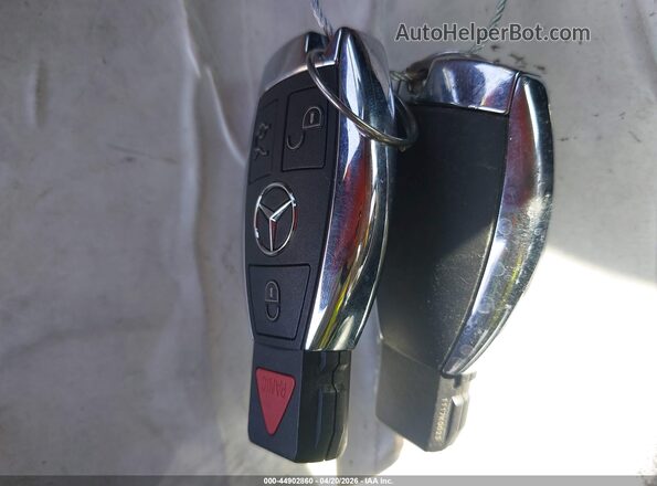 55SWF4JB0GU157103 2016 MERCEDES-BENZ C-CLASS Белый Вид панели приборов