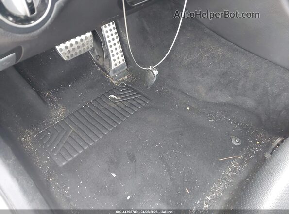 55SWF4JB3GU126685 2016 MERCEDES-BENZ C-CLASS Silver Вид панелі приладів