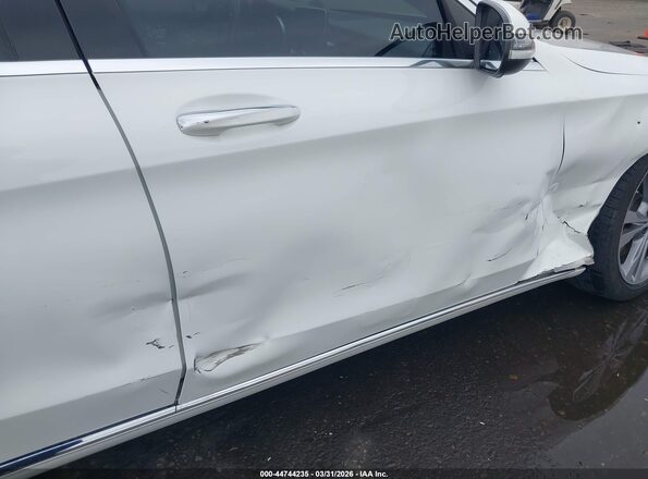 55SWF4JB4GU143639 2016 MERCEDES-BENZ C-CLASS White Widok z przodu