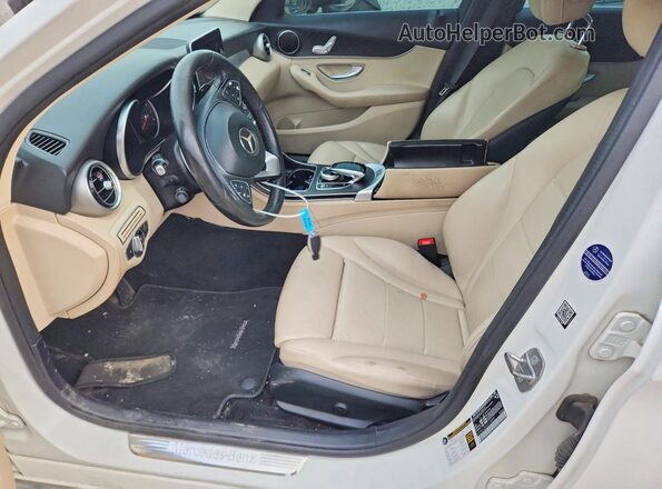 55SWF4JB4GU178892 2016 MERCEDES-BENZ C Белый Вид салона спереди