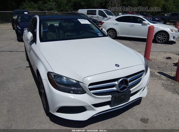 55SWF4JB6GU144419 2016 MERCEDES-BENZ C-CLASS White Widok z przodu