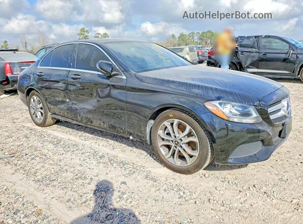 55SWF4JBXJU264313 2018 MERCEDES-BENZ C Black Front right