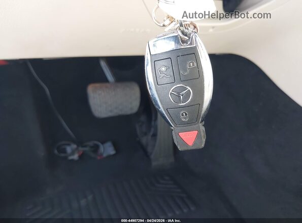 55SWF4JBXJU281144 2018 MERCEDES-BENZ C-CLASS White Dashboard view