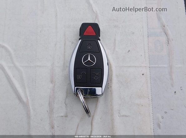 55SWF4KB0GU175258 2016 MERCEDES-BENZ C-CLASS White Widok deski rozdzielczej