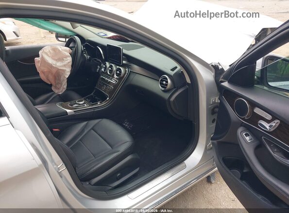 55SWF4KB2JU256401 2018 MERCEDES-BENZ C-CLASS Серебряный Вид салона спереди
