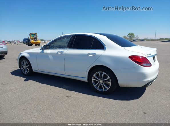 55SWF4KB3HU196980 2017 MERCEDES-BENZ C-CLASS Белый Вид щитка приборов