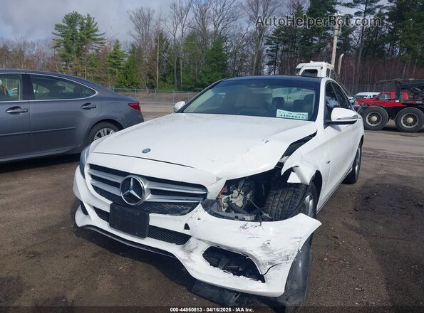 55SWF4KB4HU185552 2017 MERCEDES-BENZ C-CLASS White Widok z przodu