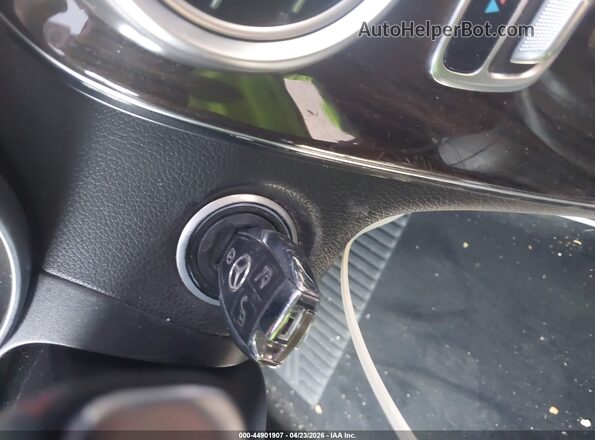 55SWF4KB9GU110568 2016 MERCEDES-BENZ C-CLASS Silver Dashboard view