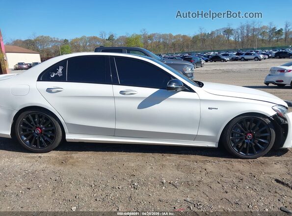55SWF6EB1HU194054 2017 MERCEDES-BENZ AMG C 43 White Widok wnętrza z tyłu