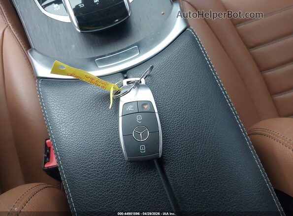 55SWF6EB5KU311979 2019 MERCEDES-BENZ AMG C 43 Red Vista del salpicadero