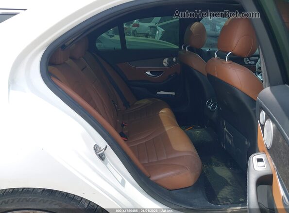 55SWF6EB7KU290102 2019 MERCEDES-BENZ AMG C 43 White Vista de la etiqueta del VIN