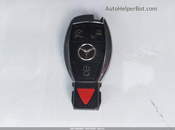 55SWF6EBXHU194733 2017 MERCEDES-BENZ AMG C 43 Серебряный Вид панели приборов