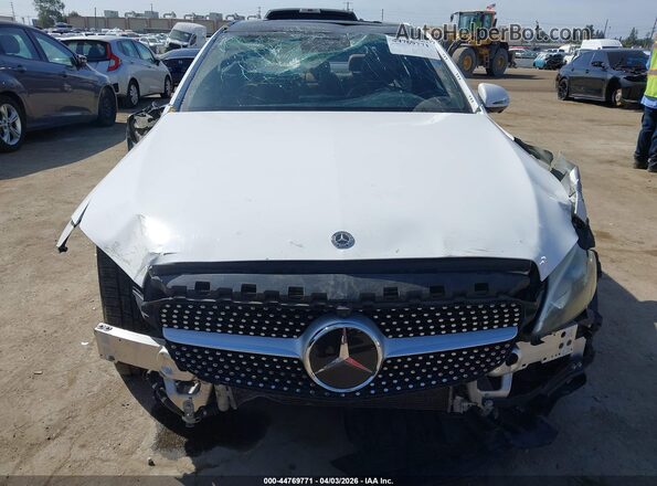 55SWF8DB0KU284123 2019 MERCEDES-BENZ C-CLASS White ხელსაწყოთა პანელის ხედი