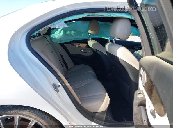 55SWF8DB6KU305010 2019 MERCEDES-BENZ C-CLASS White VIN კოდის სტიკერის ხედი