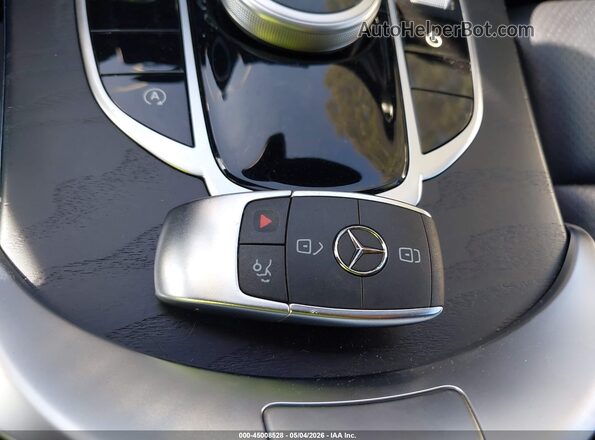 55SWF8DBXLU322846 2020 MERCEDES-BENZ C-CLASS Black Widok deski rozdzielczej