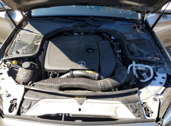 55SWF8EB8KU299922 2019 MERCEDES-BENZ C Gray Widok wnętrza z tyłu