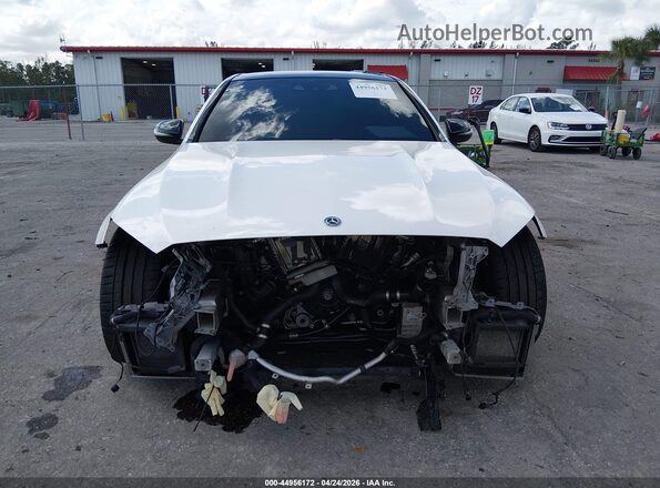 55SWF8HB2JU255585 2018 MERCEDES-BENZ AMG C 63 White Rear interior view
