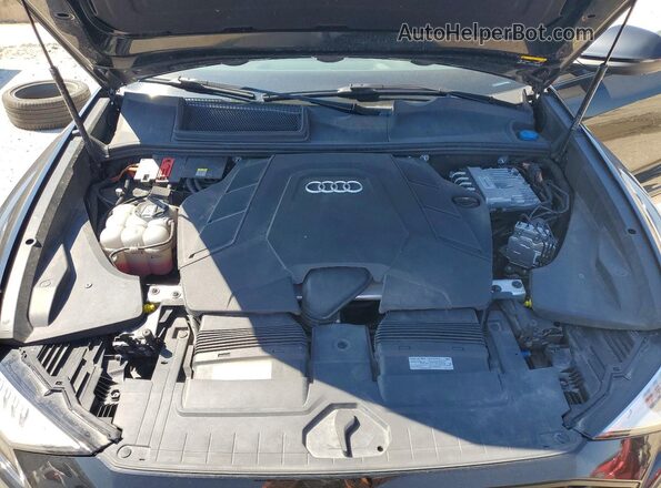 WA1EVBF12ND021879 2022 AUDI Q8 Black ძრავის განყოფილების ხედი