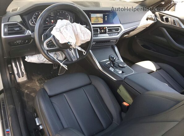WBA13AR02MCG39571 2021 BMW M4 White Instrument cluster view