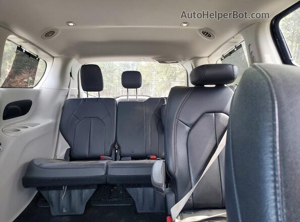 2C4RC1BGXHR584360 2017 CHRYSLER PACIFICA Black 