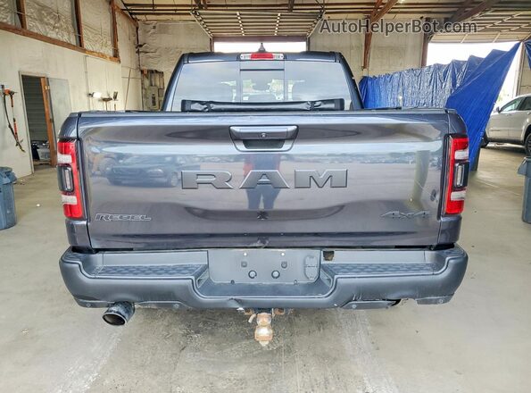 1C6SRFLT9KN876408 2019 RAM 1500 Черный Вид салона спереди