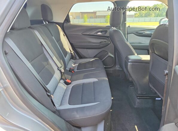 KL79MPSL1TB089014 2026 CHEVROLET TRAILBLAZER Gray Vista interior trasera