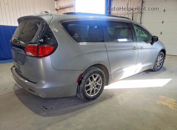 2C4RC1DG7MR509056 2021 CHRYSLER VOYAGER Silver Delantero derecho