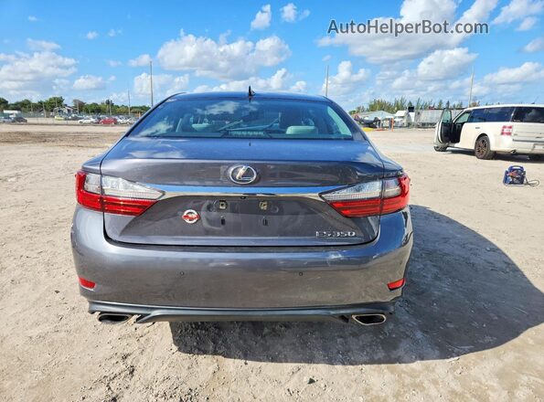 58ABK1GG8JU115343 2018 LEXUS ES Gray Widok z tyłu