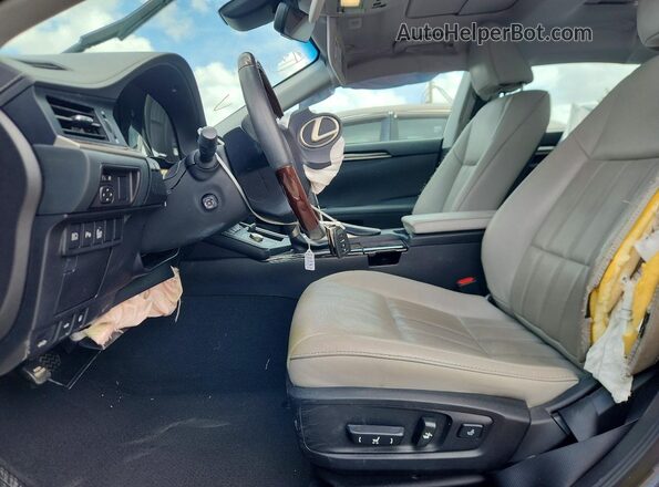 58ABK1GG8JU115343 2018 LEXUS ES Gray Widok wnętrza z przodu