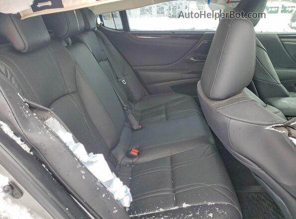 58ABZ1B10MU106221 2021 LEXUS ES Silver Rear seats view