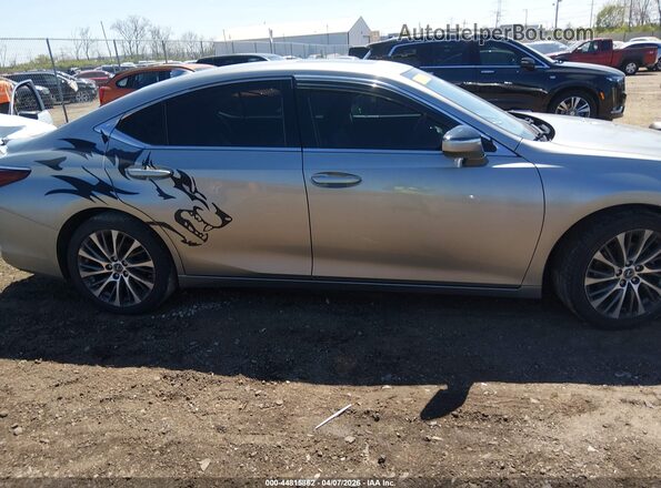 58AD11D19MU005403 2021 LEXUS ES 250 Gray Rear interior view