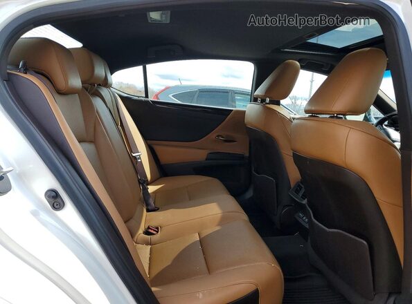 58ADZ1B12LU076324 2020 LEXUS ES White Вид задніх сидінь