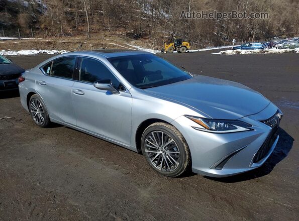 58ADZ1B15PU156741 2023 LEXUS ES Серебряный Передняя правая четверть