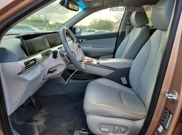 KM8J84A69LU007979 2020 HYUNDAI NEXO Gold Dashboard view