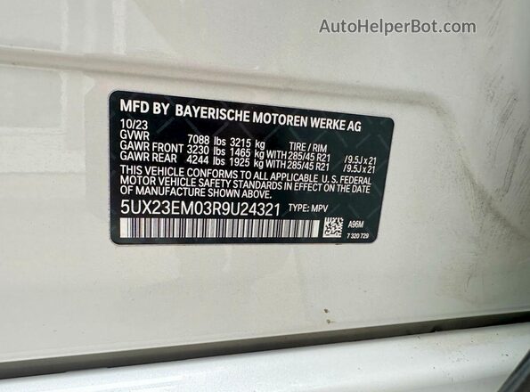 5UX23EM03R9U24321 2024 BMW X7 Белый Вид задней части салона