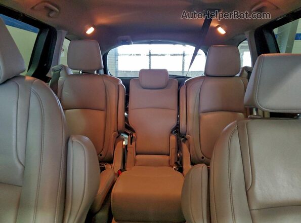 5FNRL6H67PB053218 2023 HONDA ODYSSEY Blue Widok tylnych siedzeń