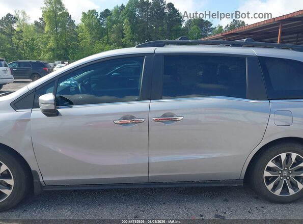 5FNRL6H69RB033992 2024 HONDA ODYSSEY Серебряный 