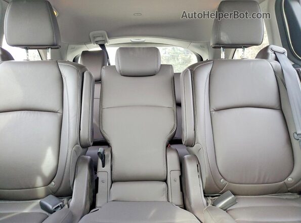 5FNRL6H75JB062838 2018 HONDA ODYSSEY White Вид задніх сидінь
