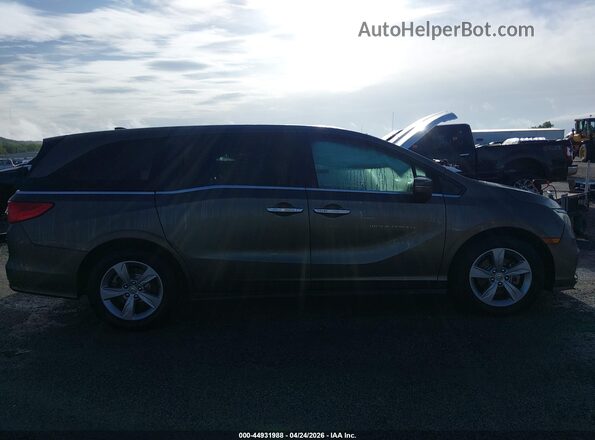 5FNRL6H78JB005694 2018 HONDA ODYSSEY Gray Rear interior view