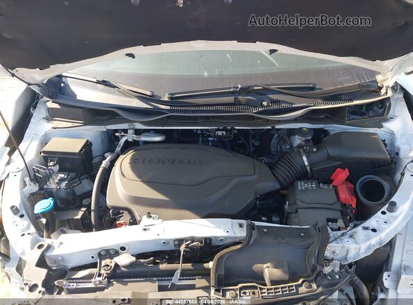 5FNRL6H7XNB006982 2022 HONDA ODYSSEY White Вид ззаду