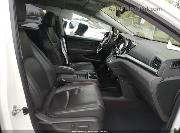 5FNRL6H8XKB102244 2019 HONDA ODYSSEY White Front interior view
