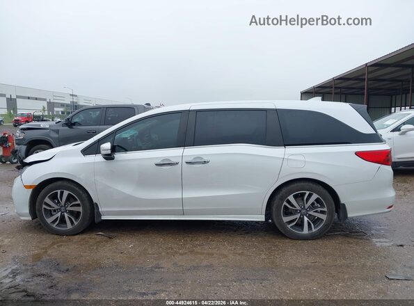 5FNRL6H8XRB034540 2024 HONDA ODYSSEY White 360 interior view