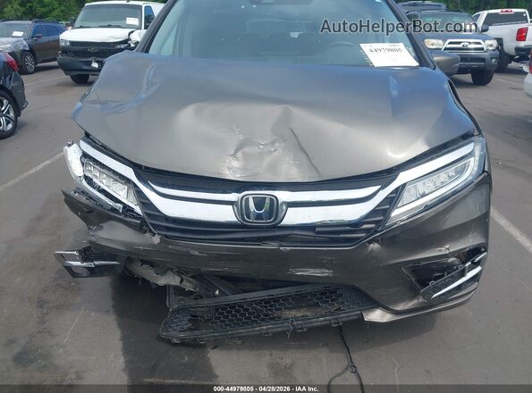 5FNRL6H93JB008407 2018 HONDA ODYSSEY Серый Вид спереди