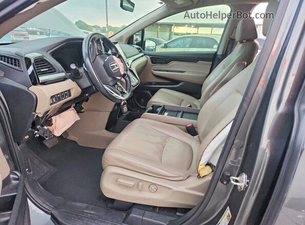 5FNRL6H93JB060748 2018 HONDA ODYSSEY Gray Widok wnętrza z przodu