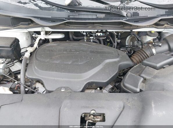 5FNRL6H99NB010846 2022 HONDA ODYSSEY White Rear view