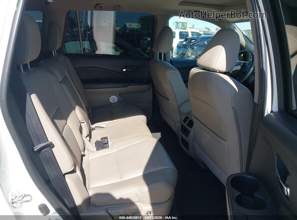5FNYF5H58JB000295 2018 HONDA PILOT White 